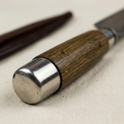 Cuchillo con Cabo de Madera